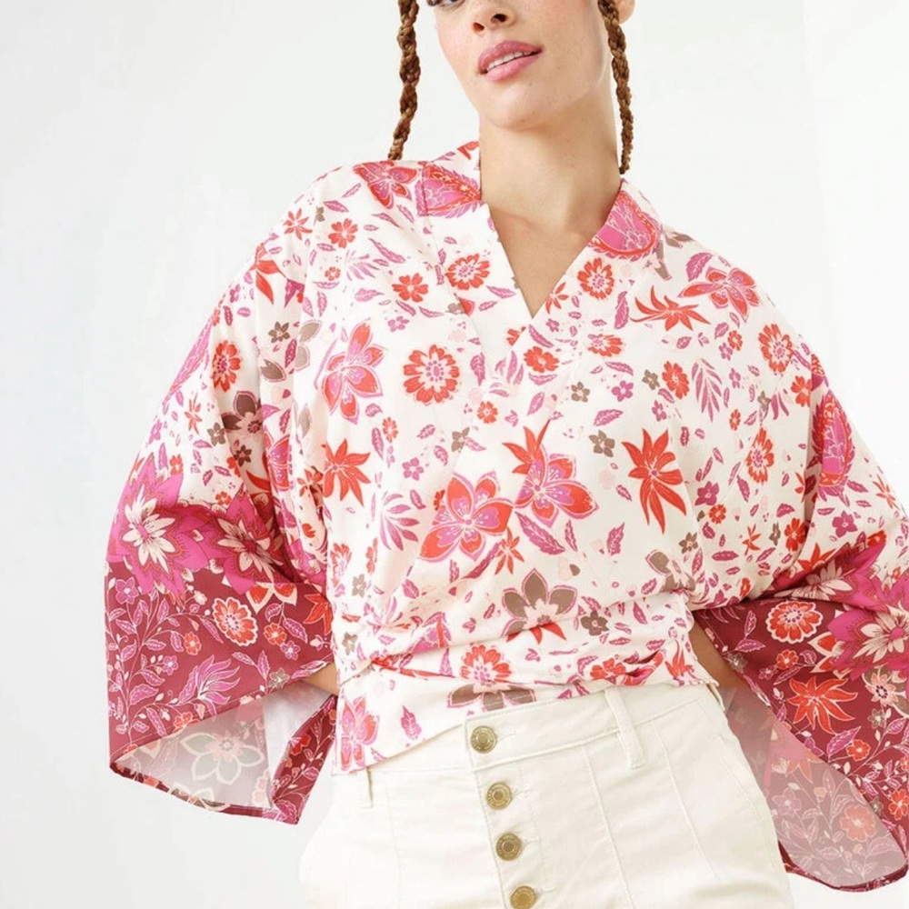 🆕 cleo Short Tie-Front Kimono- NWT